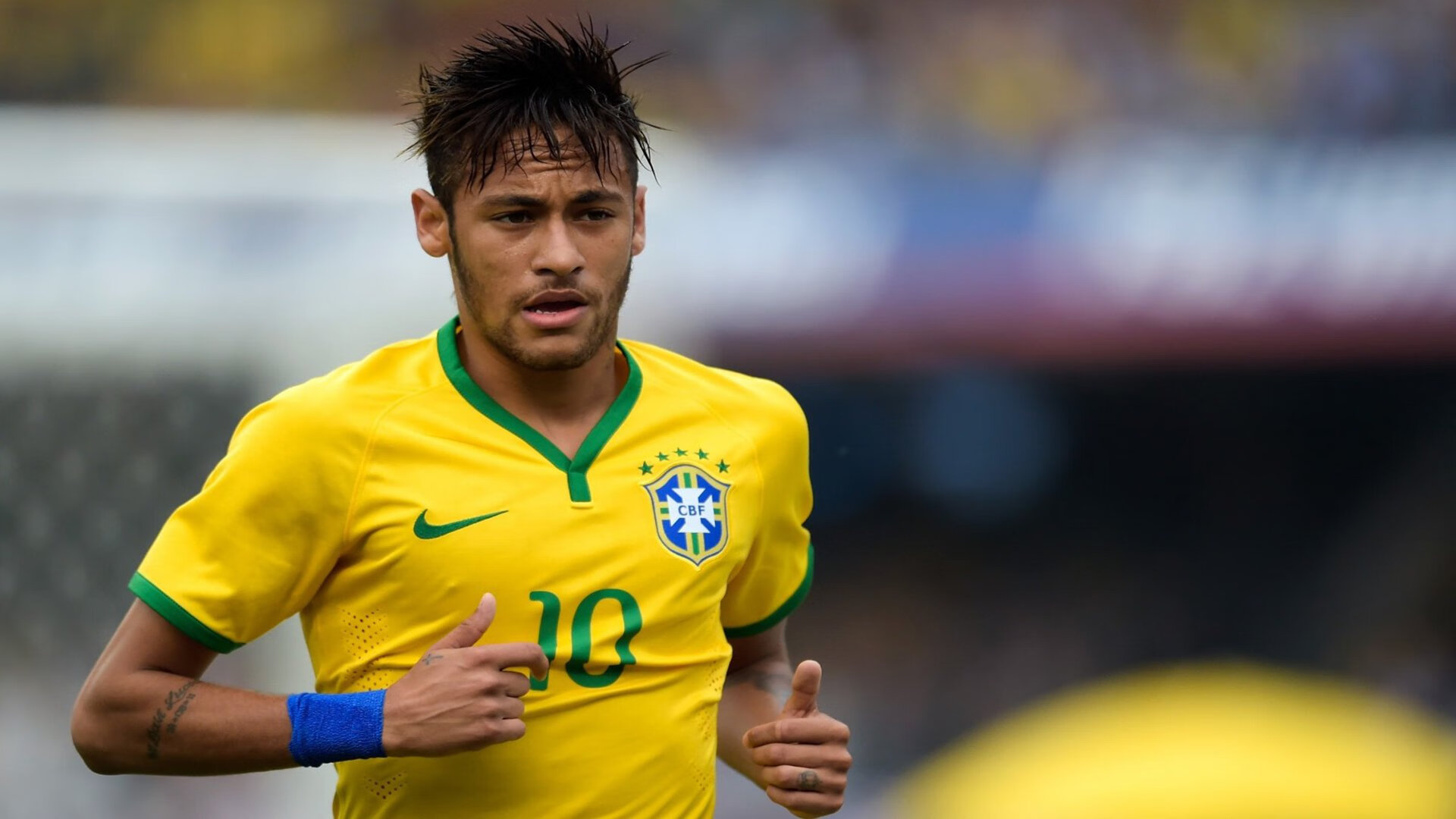 23岁新星打破尘封15年世界纪录,田径史上再添传奇